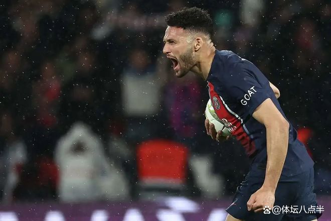 清晨本菲卡调整名单以备英超，豪取连胜环节打磨，媒体盛赞，更衣室氛围转暖的简单介绍-九游娱乐